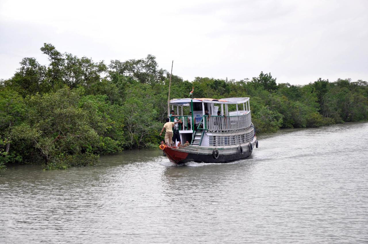 Royal Sundarban Wild Resort Jharkhali Экстерьер фото